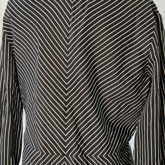 Vintage 1970s Jolie Femme Black & White Diagonal Stripe Dress – Size 46 - Picture 3 of 16